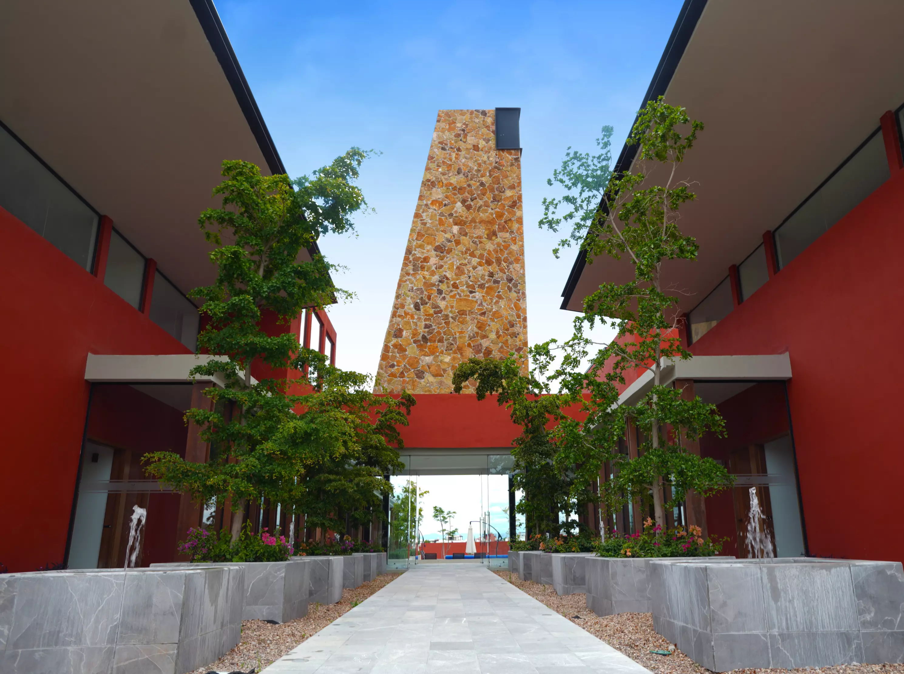 Alberca panorámica con camastros